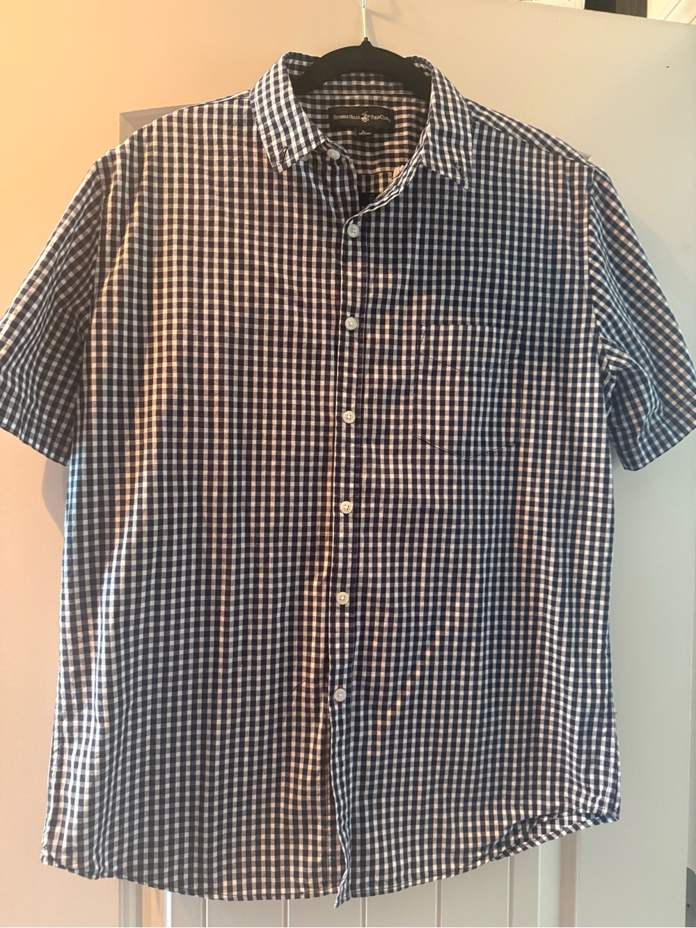 Men's Black and White Gingham Short-Sleeve Button-Up Shirt.